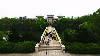 4k航拍南京雨花台烈士陵园视频的预览图